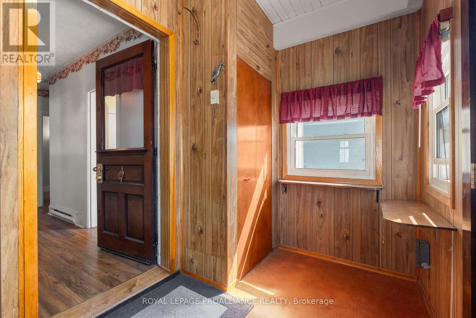 , Cobourg, Ontario — Cobourg, Ontario - Photo 5 of 76