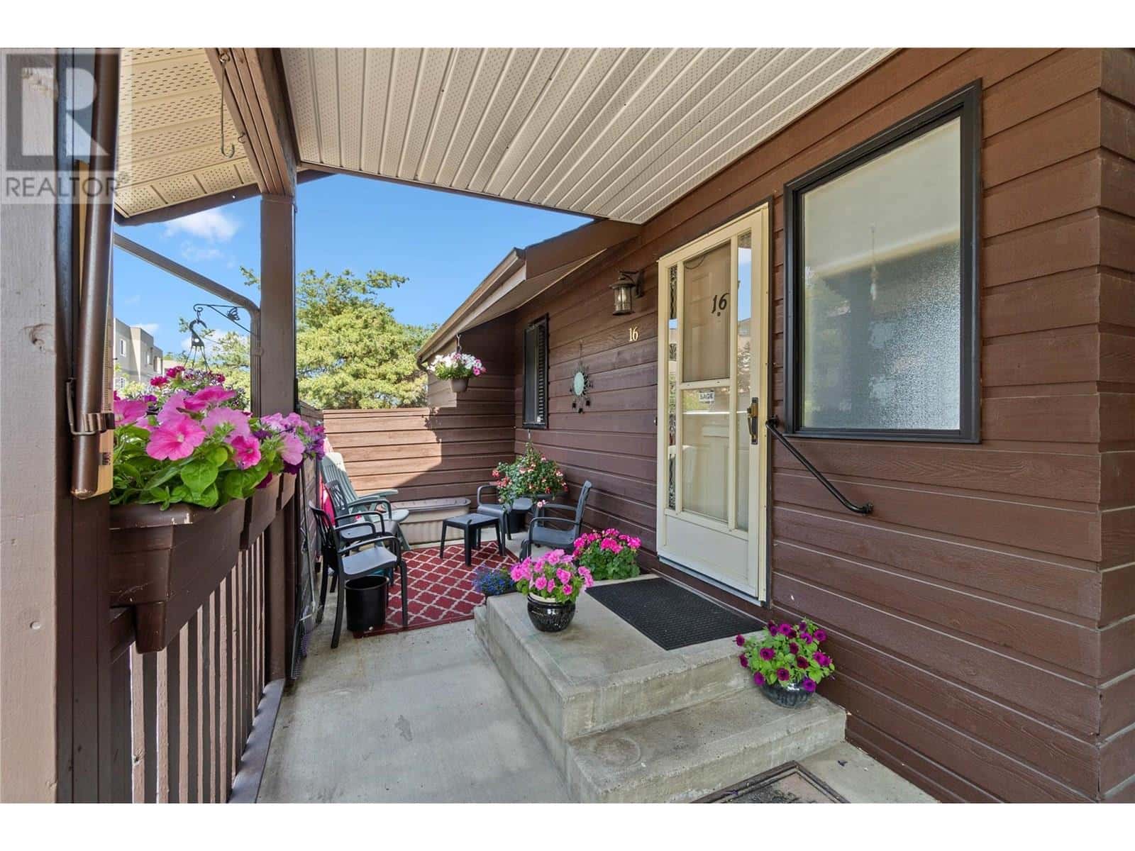 , Kamloops, British Columbia — Kamloops, British Columbia - Photo 3 of 34