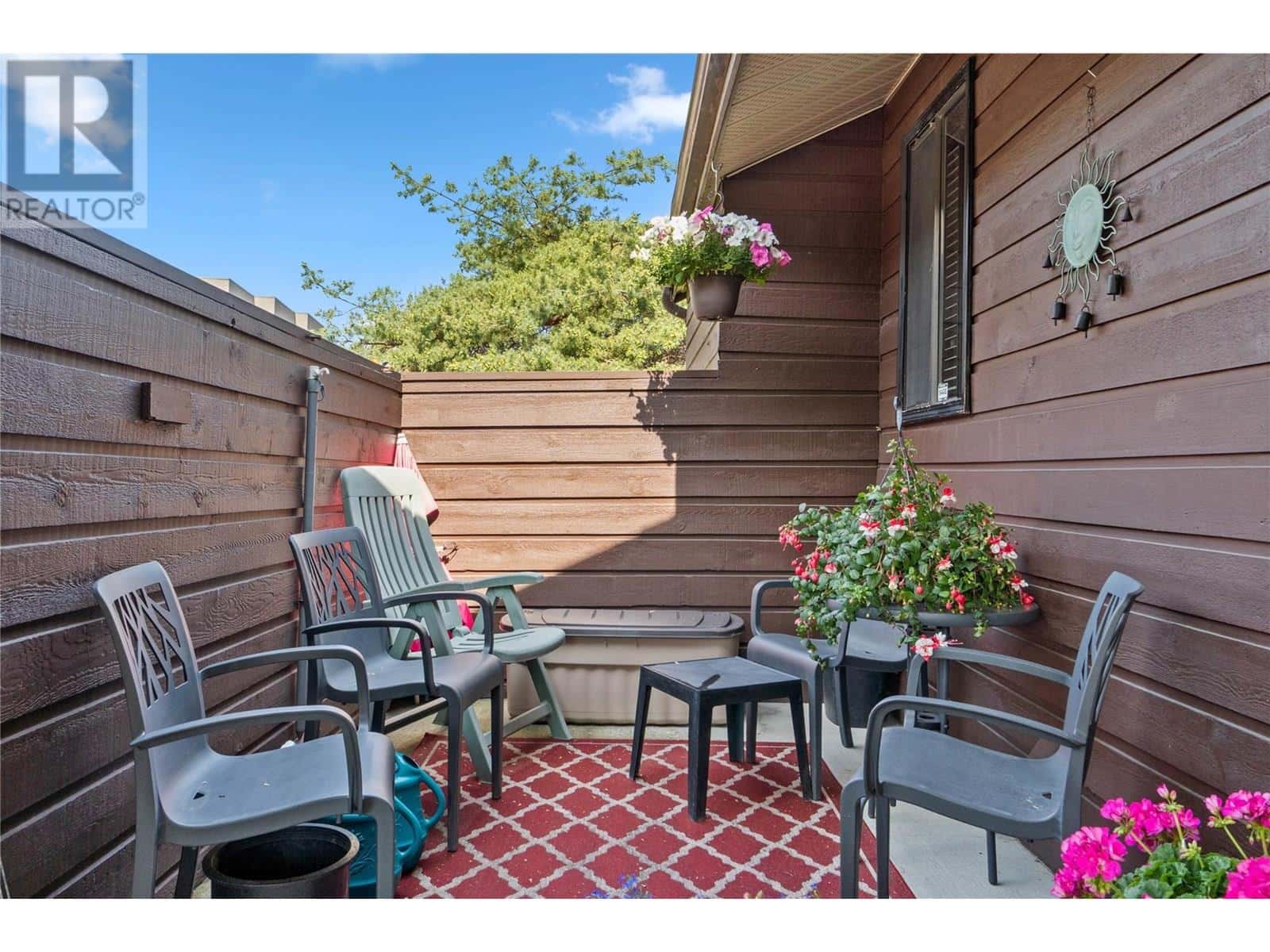 , Kamloops, British Columbia — Kamloops, British Columbia - Photo 4 of 34