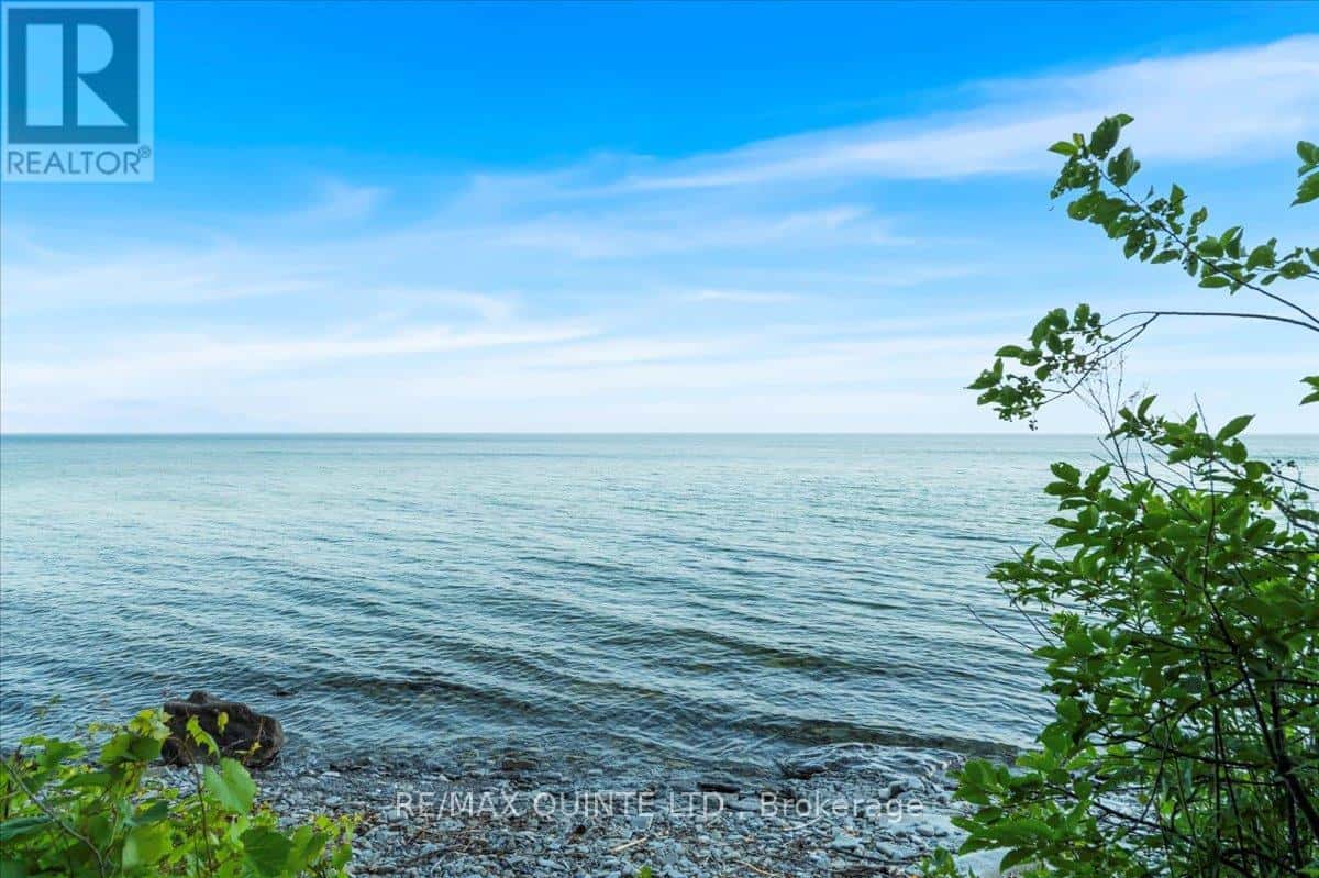 , Prince Edward County (North Marysburg Ward), Ontario — Prince Edward County (North Marysburg Ward), Ontario - Photo 3 of 68