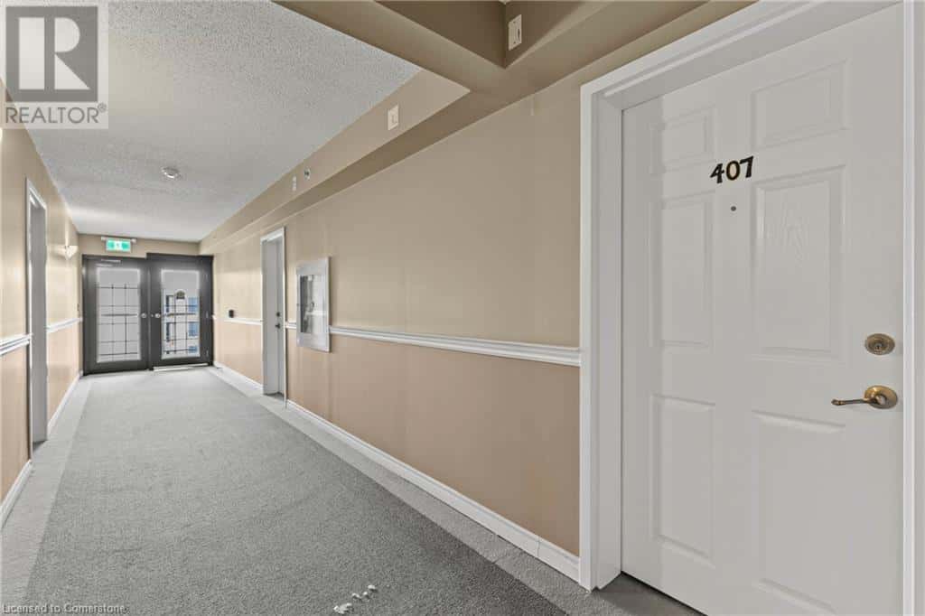 2075 APPLEBY Line Unit# 407 — Burlington, Ontario - Photo 5 of 35