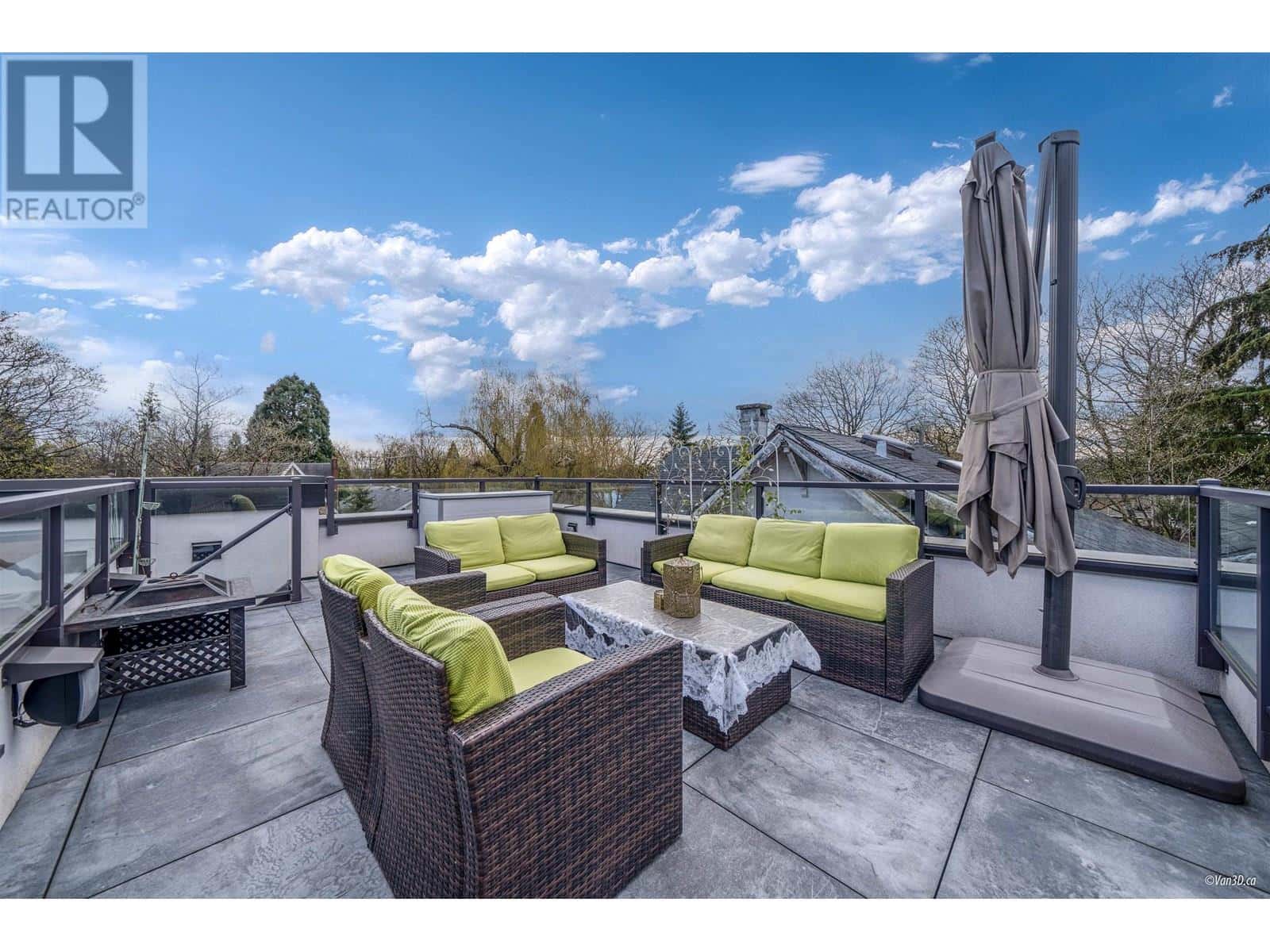 , Vancouver, British Columbia — Vancouver, British Columbia - Photo 4 of 40