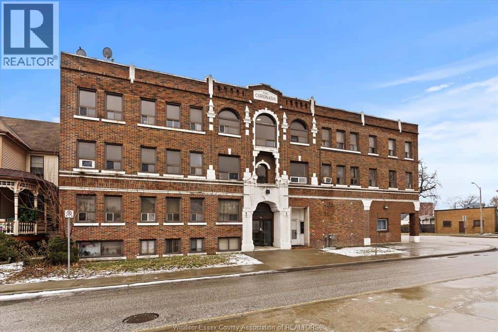 , Windsor, Ontario — Windsor, Ontario - Photo 2 of 34