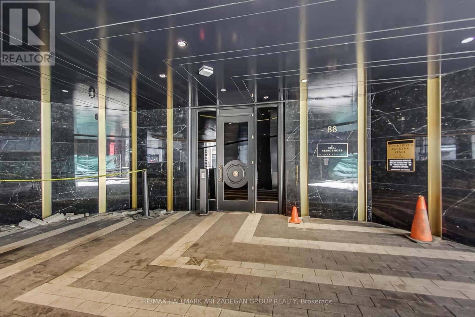 , Toronto (Waterfront Communities), — Toronto (Waterfront Communities) - Photo 2 of 31