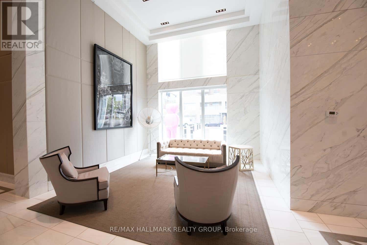 , Ottawa, — Ottawa - Photo 3 of 26