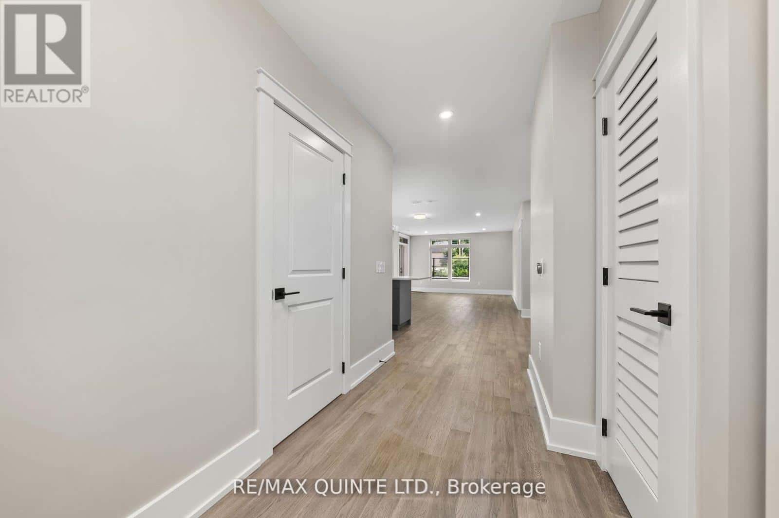 , Prince Edward County (Picton Ward), Ontario — Prince Edward County (Picton Ward), Ontario - Photo 4 of 56