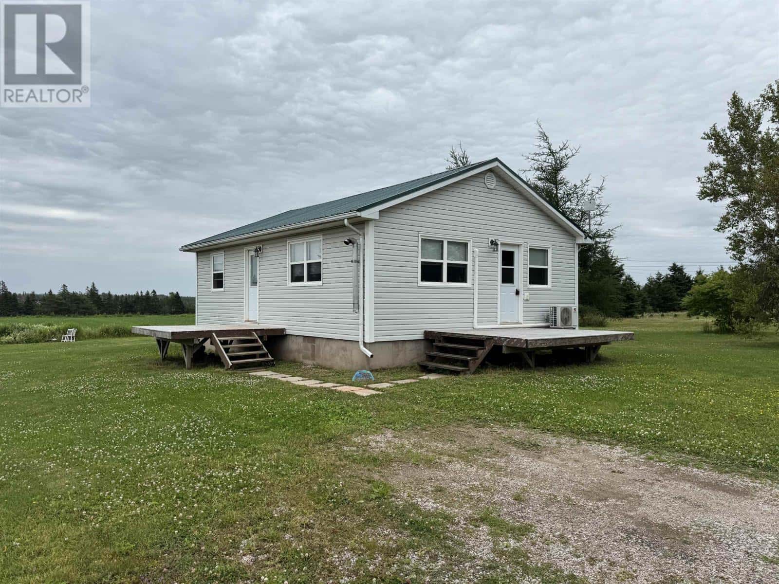 , Glenfinnan, — Glenfinnan - Photo 2 of 38