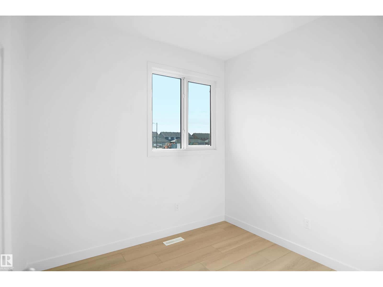 , Fort Saskatchewan, Alberta — Fort Saskatchewan, Alberta - Photo 5 of 61