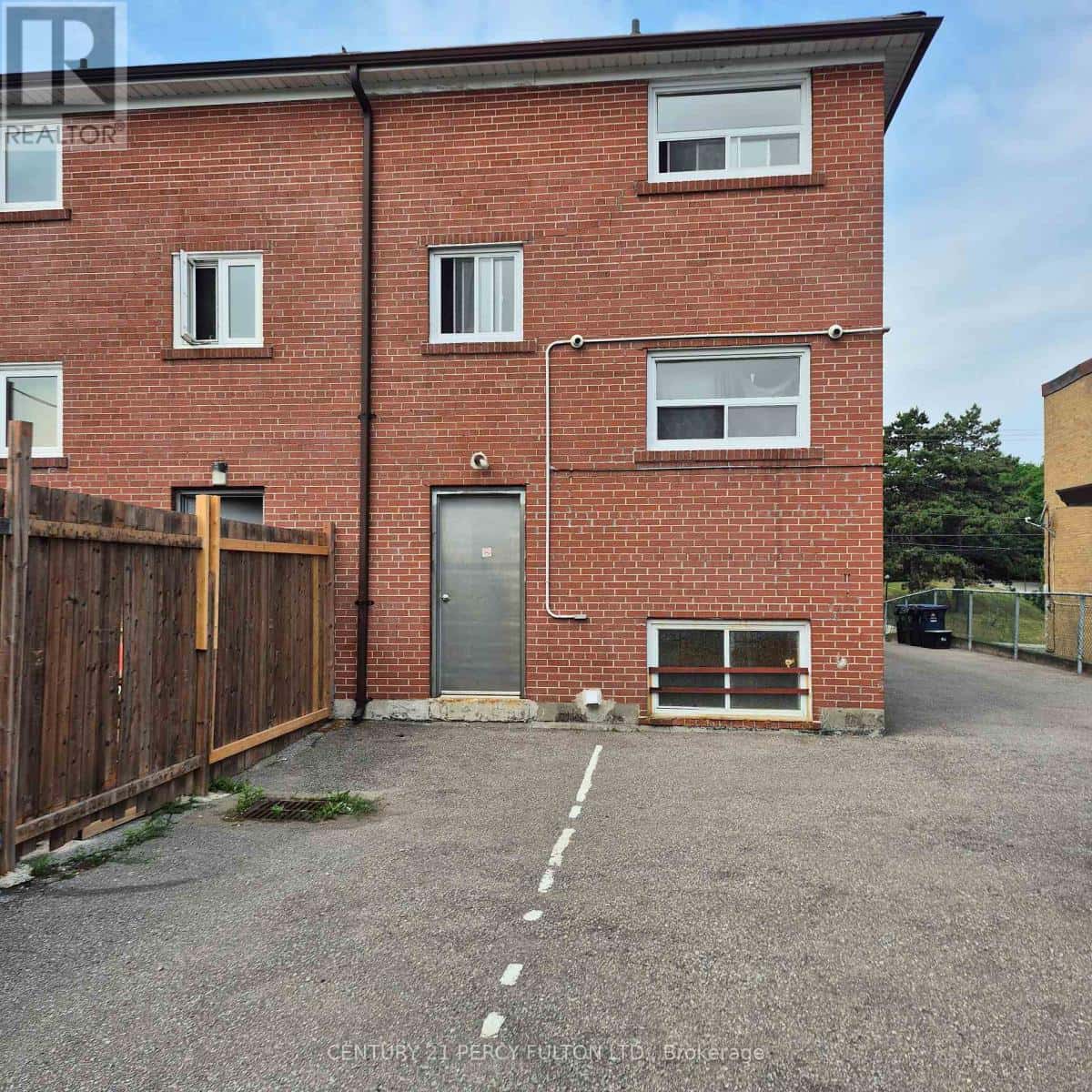 , Toronto (Clairlea-Birchmount), — Toronto (Clairlea-Birchmount) - Photo 2 of 68