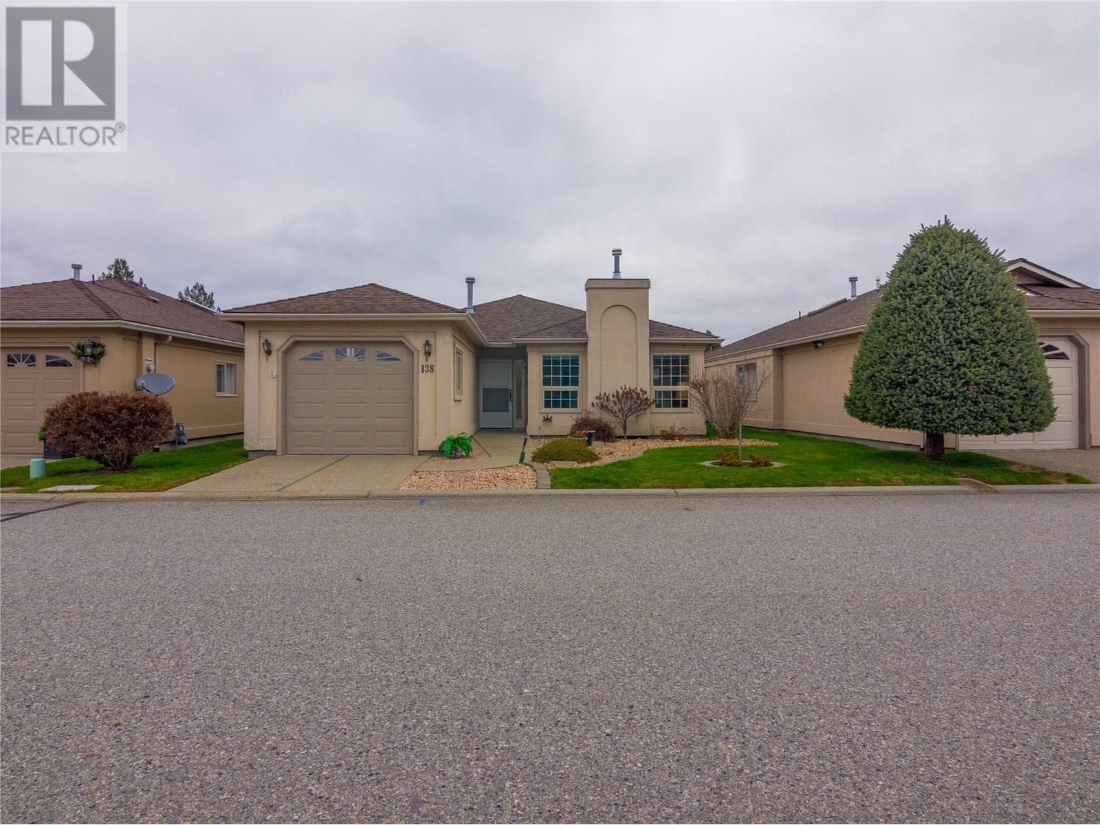 , Penticton, British Columbia — Penticton, British Columbia - Main photo