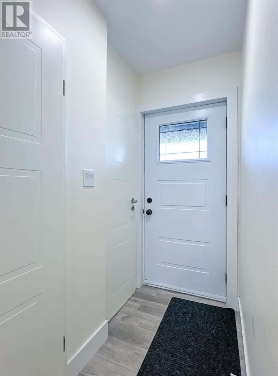 , West Royalty, — West Royalty - Photo 4 of 66