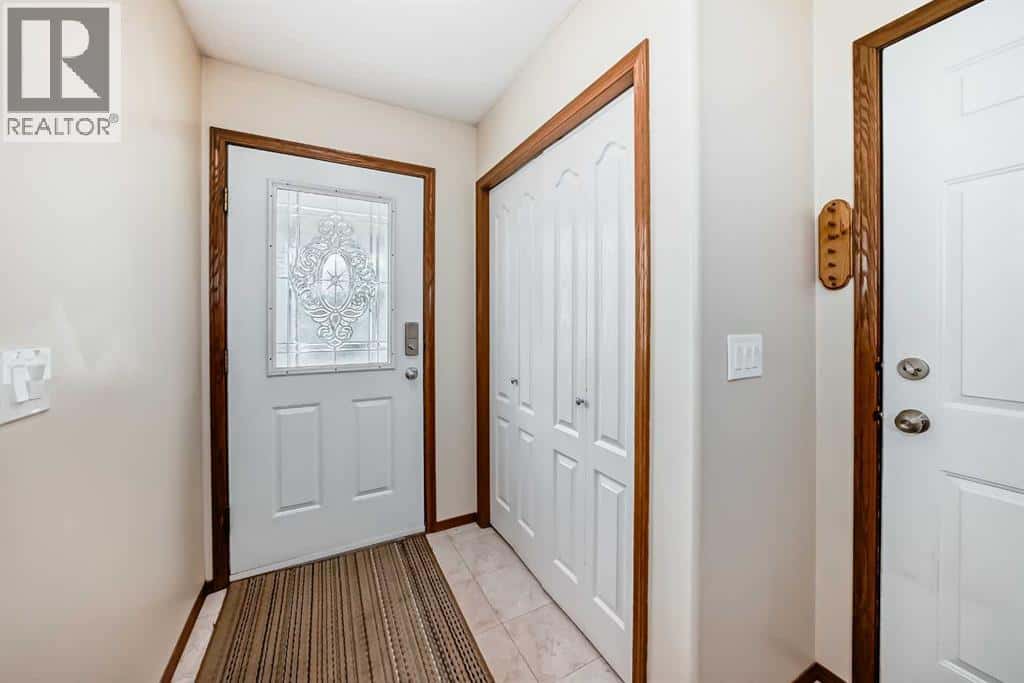 16E, 32 Daines Avenue — Red Deer - Photo 4 of 66