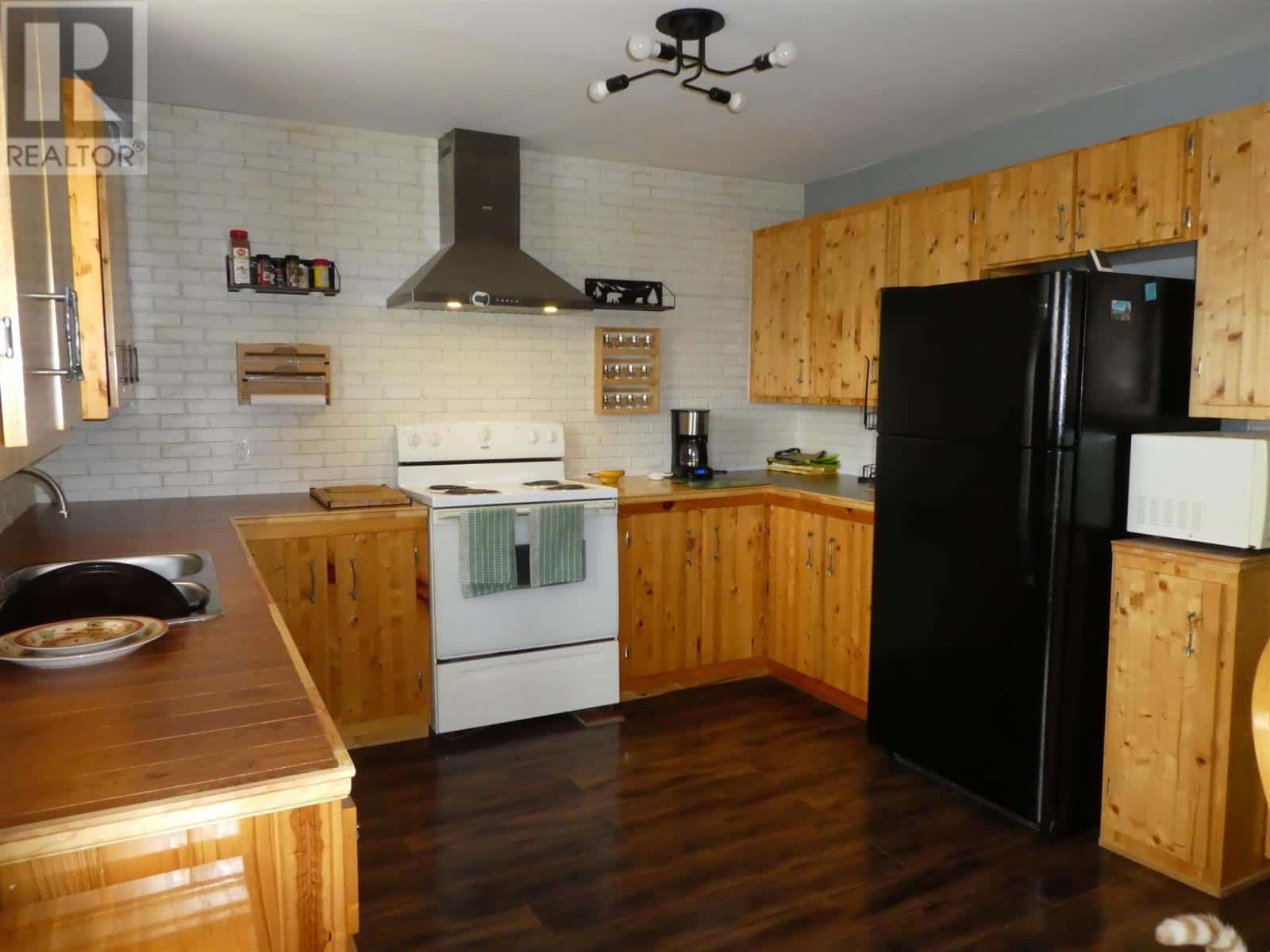 , Geraldton, Ontario — Geraldton, Ontario - Photo 3 of 60