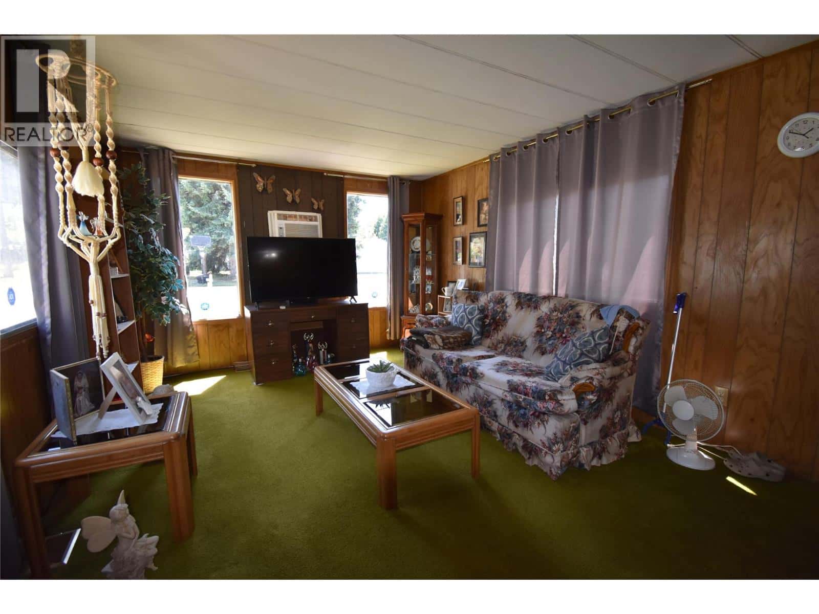 , Castlegar, — Castlegar - Photo 3 of 28