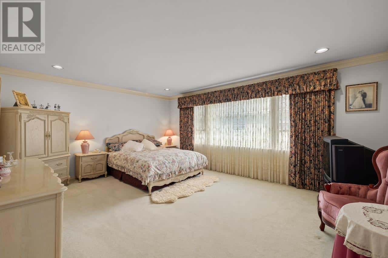 , Richmond, British Columbia — Richmond, British Columbia - Photo 5 of 22