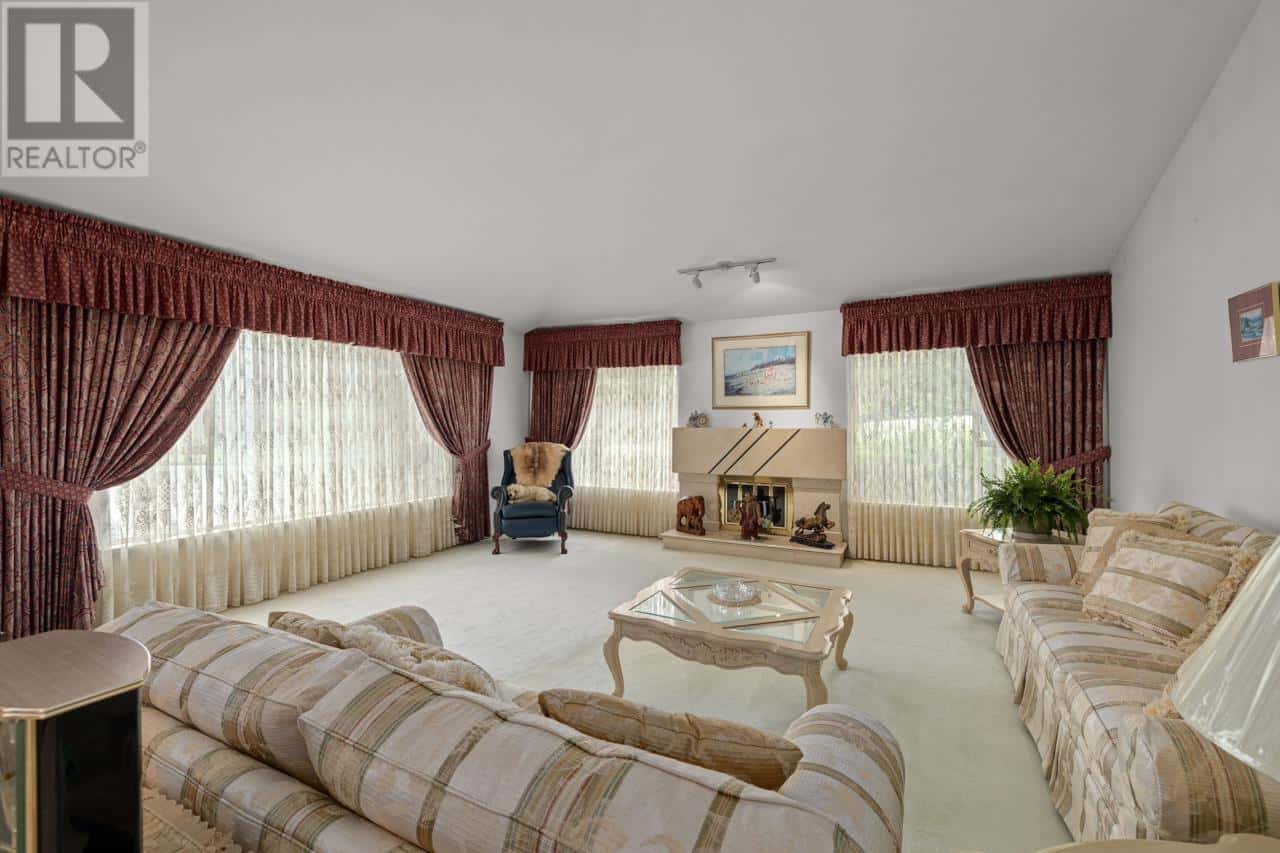 , Richmond, British Columbia — Richmond, British Columbia - Photo 4 of 22