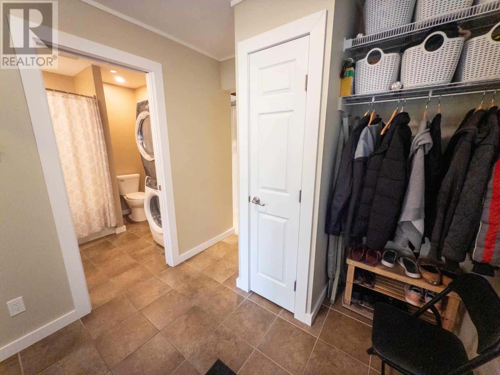 , Kenora, Ontario — Kenora, Ontario - Photo 4 of 50