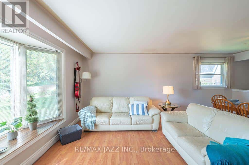 , Scugog (Blackstock), Ontario — Scugog (Blackstock), Ontario - Photo 5 of 46