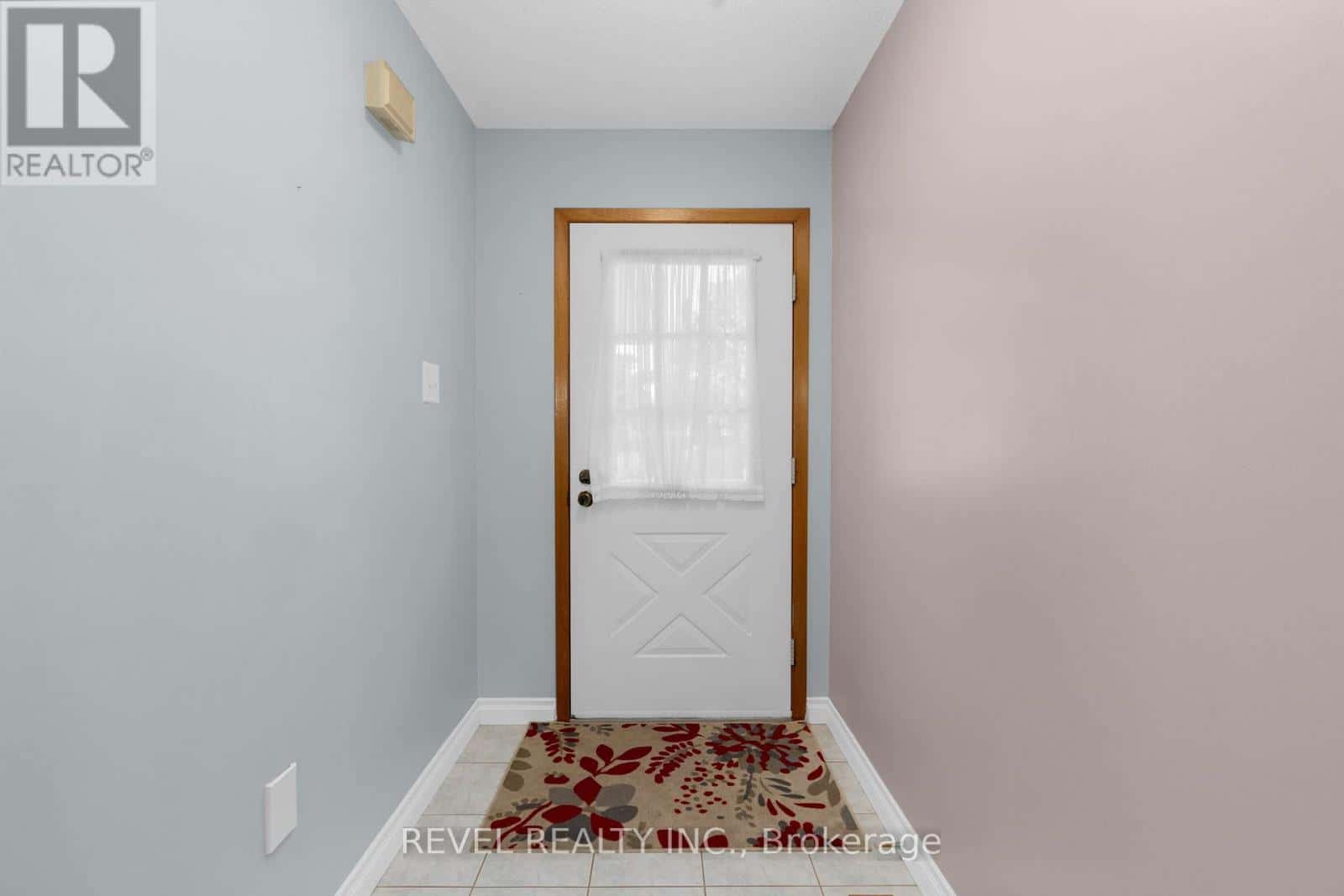 , Barrie (Sunnidale), — Barrie (Sunnidale) - Photo 4 of 47