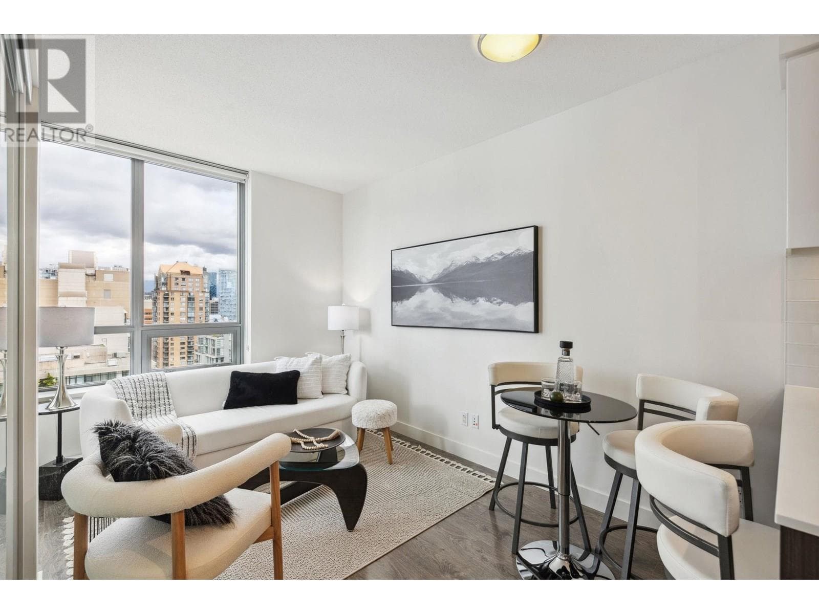 2203 1308 HORNBY STREET — Vancouver, British Columbia - Main photo