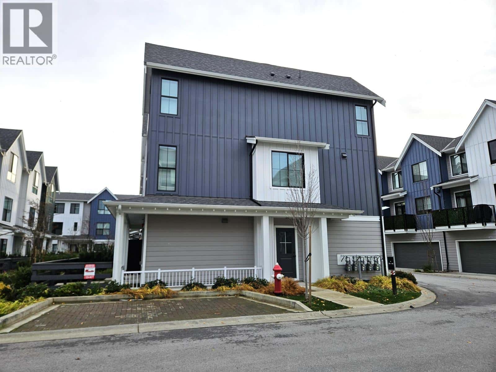 , New Westminster, British Columbia — New Westminster, British Columbia - Photo 3 of 18