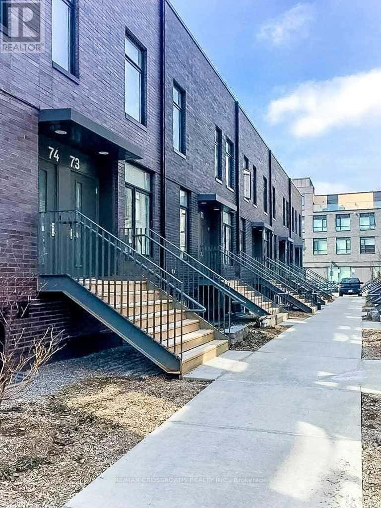 , Oshawa (Samac), Ontario — Oshawa (Samac), Ontario - Photo 2 of 14