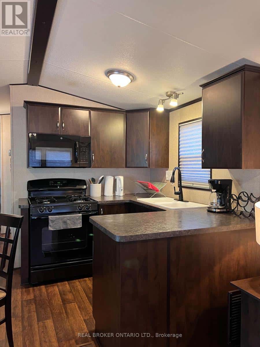 , Niagara-on-the-Lake (Queenston), — Niagara-on-the-Lake (Queenston) - Photo 3 of 40