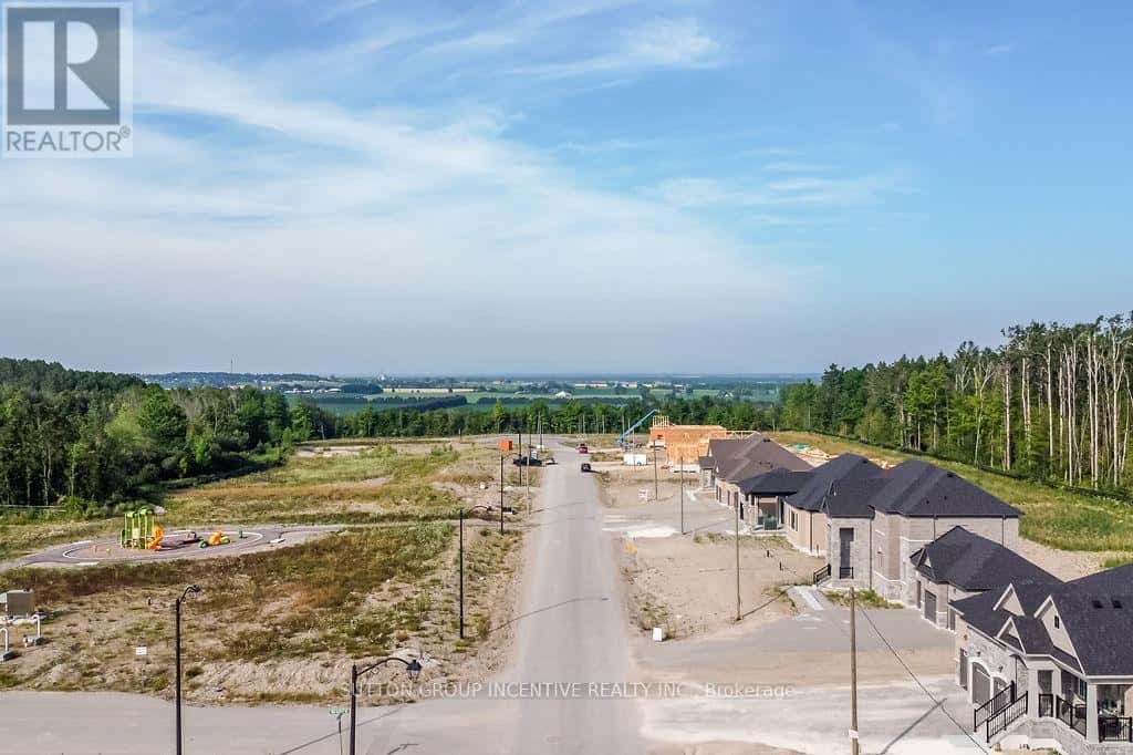 , Springwater, — Springwater - Photo 4 of 30