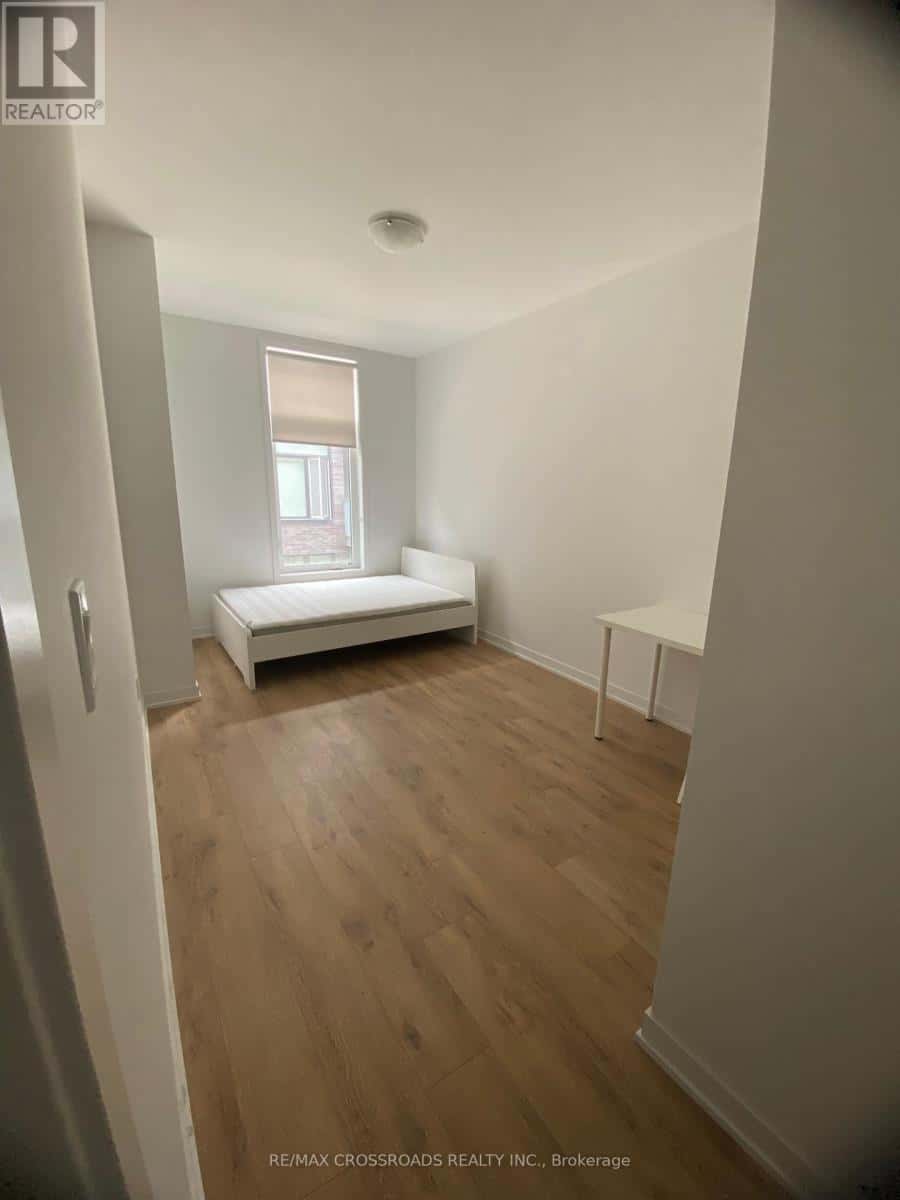 , Oshawa (Samac), — Oshawa (Samac) - Photo 5 of 14