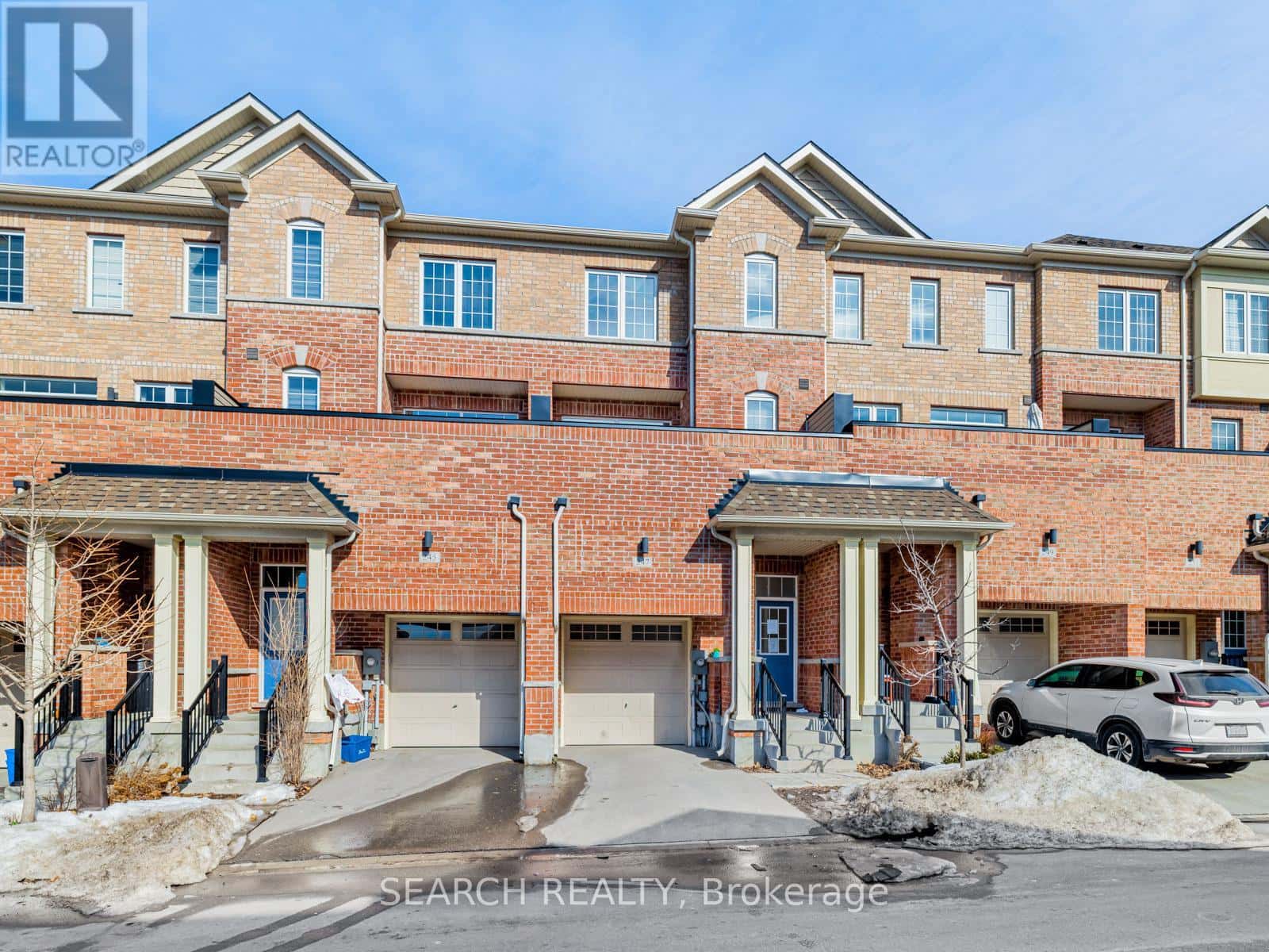 , Newmarket (Glenway Estates), Ontario — Newmarket (Glenway Estates), Ontario - Photo 2 of 33