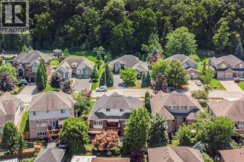 , Grimsby, Ontario — Grimsby, Ontario - Photo 4 of 50