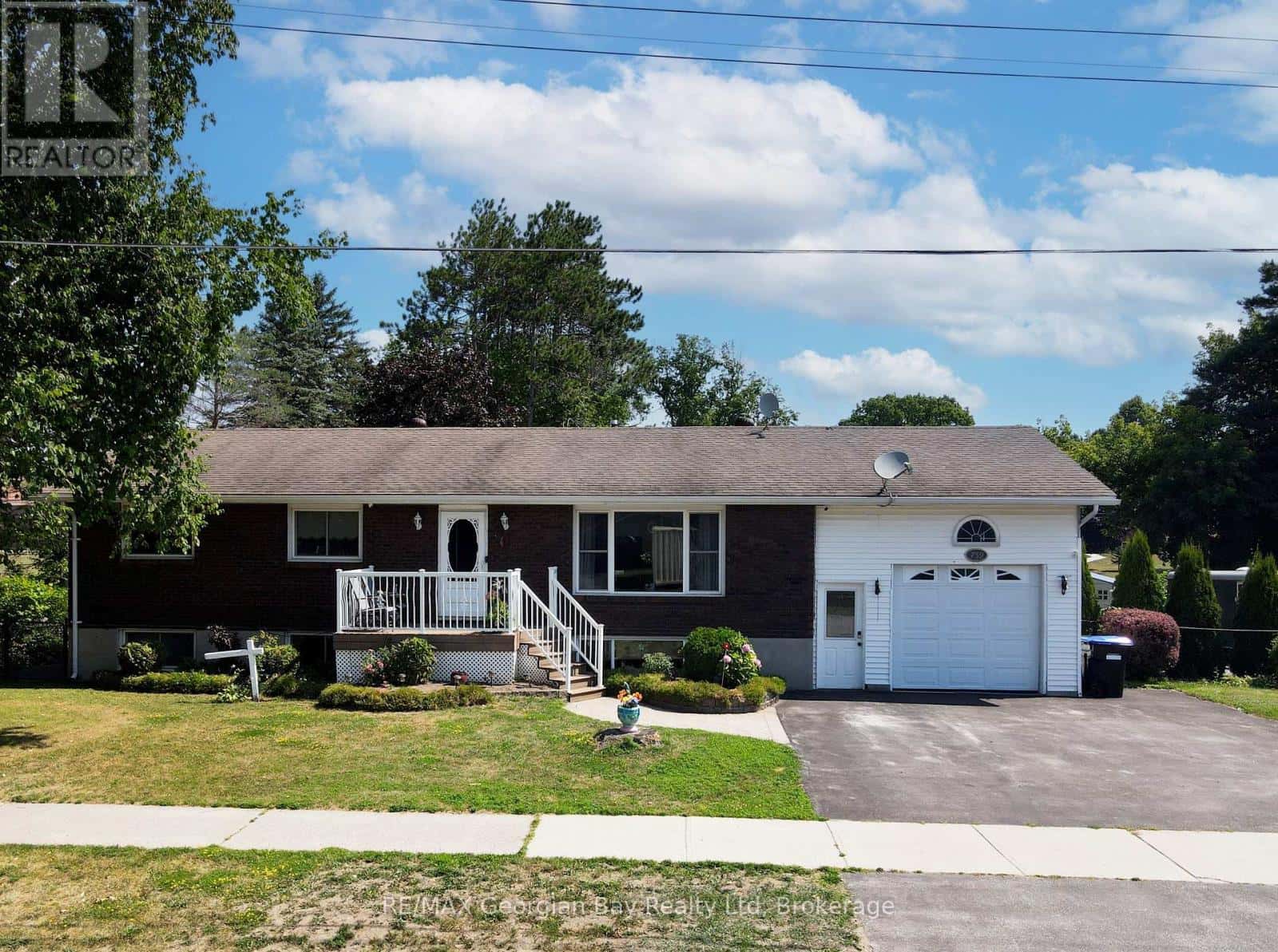 , Tay (Port McNicoll), Ontario — Tay (Port McNicoll), Ontario - Photo 2 of 49