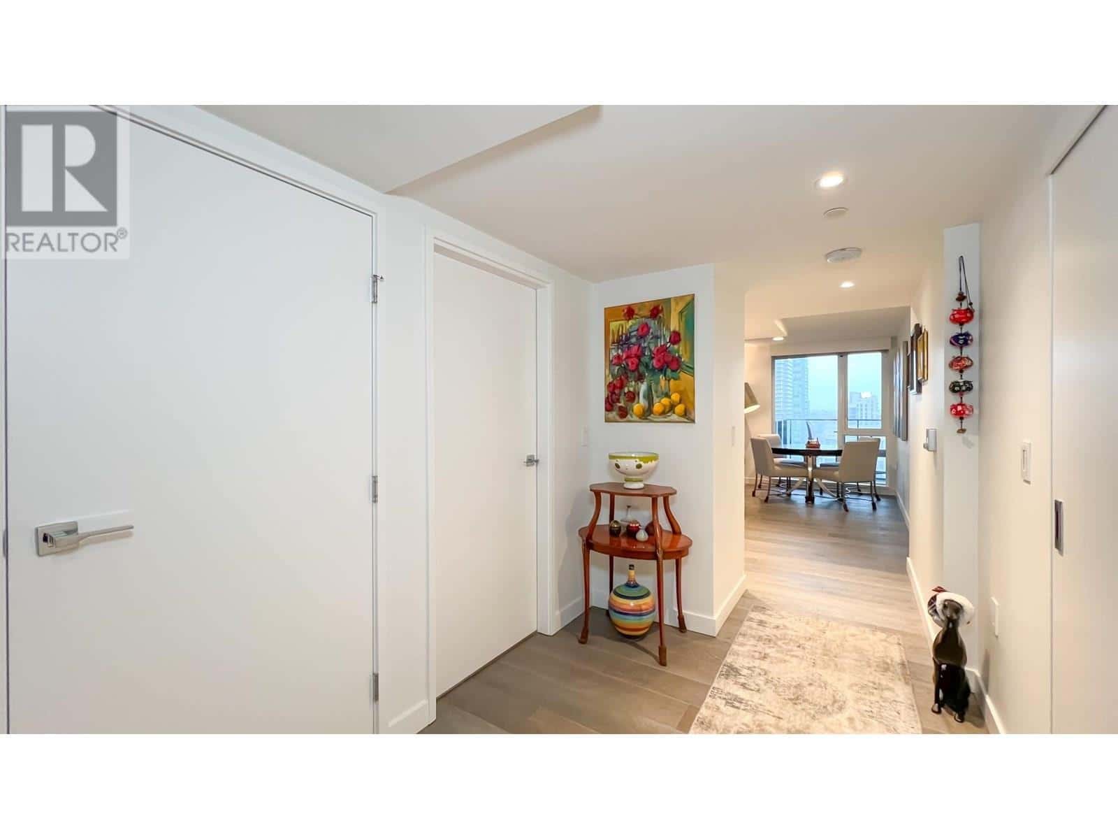 , Vancouver, — Vancouver - Photo 5 of 37