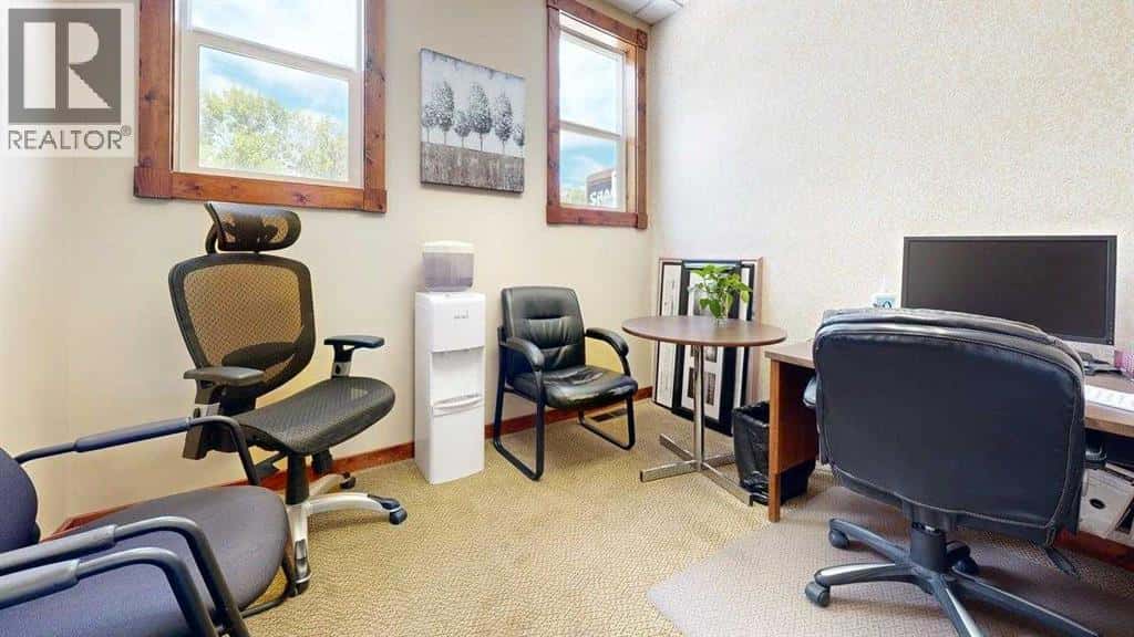 , Lethbridge, Alberta — Lethbridge, Alberta - Photo 5 of 10