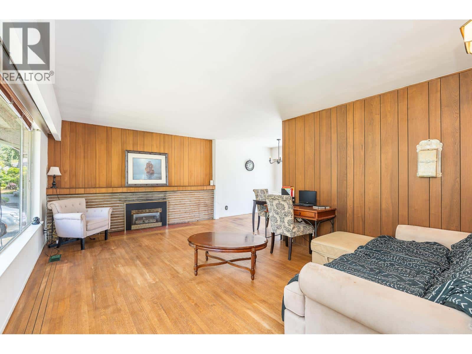 , North Vancouver, — North Vancouver - Photo 3 of 15