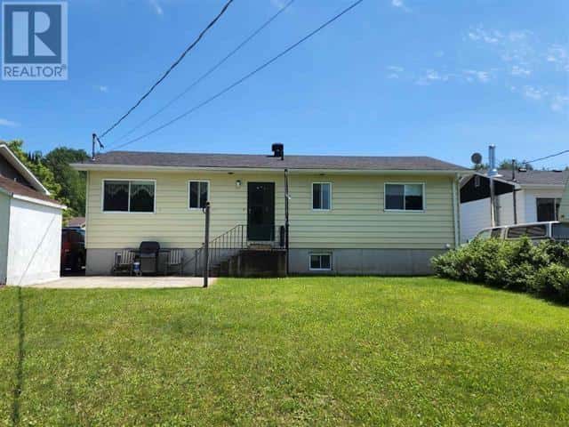 , Manitouwadge, Ontario — Manitouwadge, Ontario - Photo 2 of 37