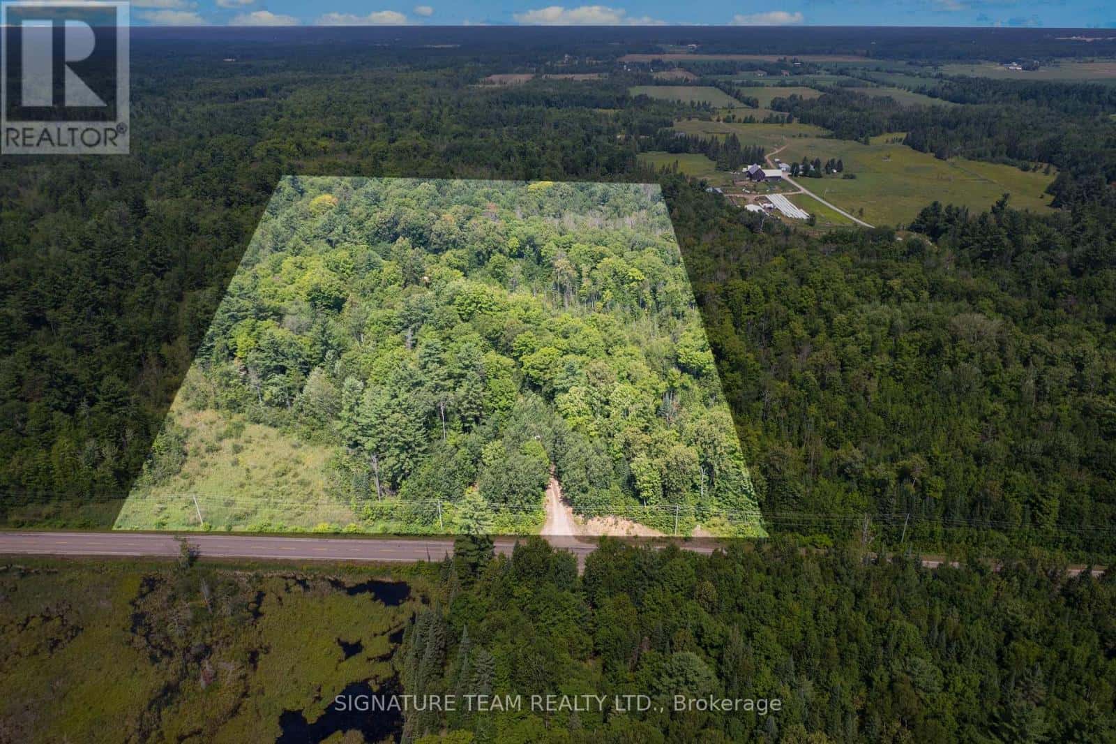 , Laurentian Valley, Ontario — Laurentian Valley, Ontario - Photo 5 of 43