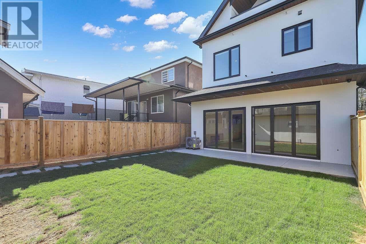 , Vancouver, British Columbia — Vancouver, British Columbia - Photo 2 of 66