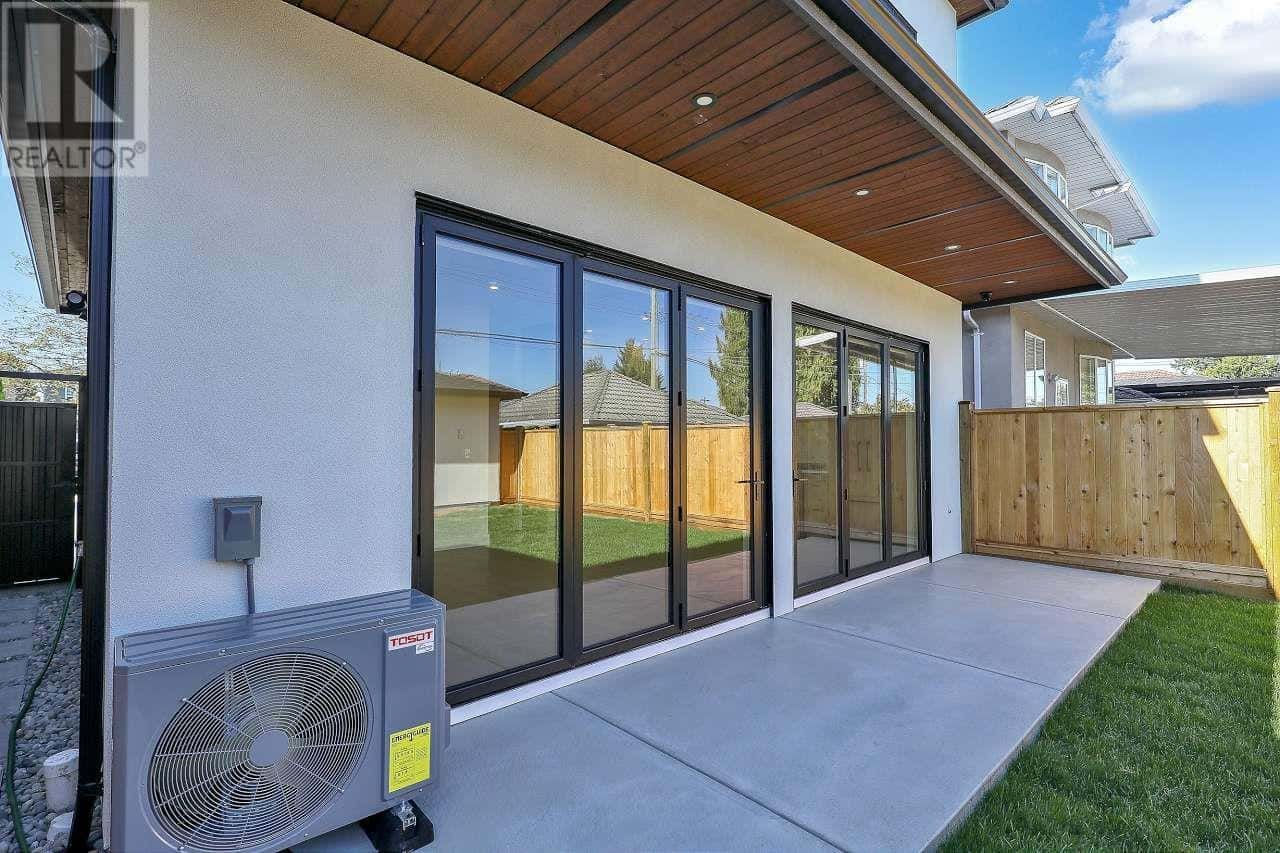 , Vancouver, British Columbia — Vancouver, British Columbia - Photo 3 of 66