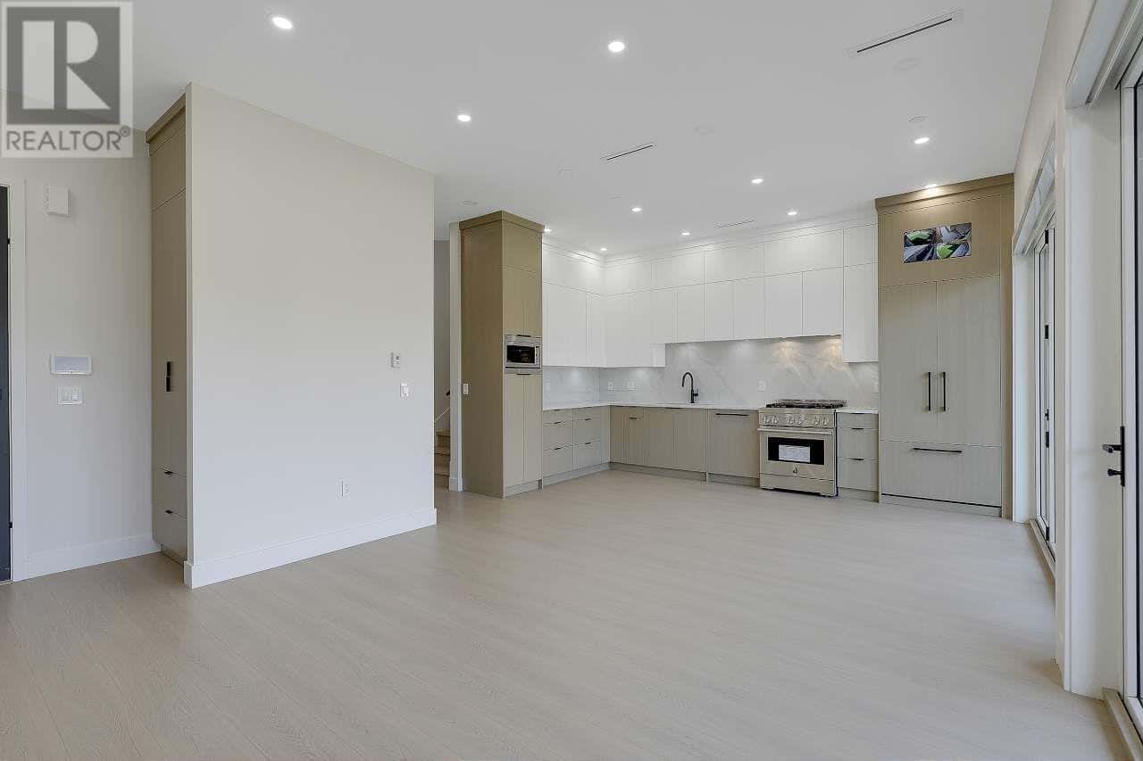 , Vancouver, British Columbia — Vancouver, British Columbia - Photo 5 of 66