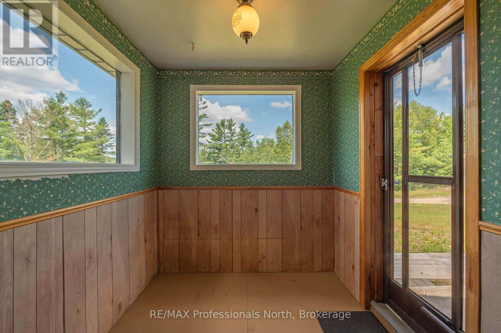 , Minden Hills (Snowdon), Ontario — Minden Hills (Snowdon), Ontario - Photo 4 of 31