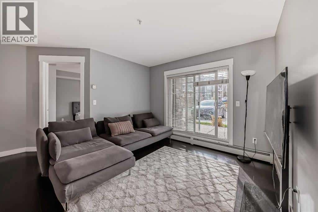 , Calgary, Alberta — Calgary, Alberta - Photo 5 of 24