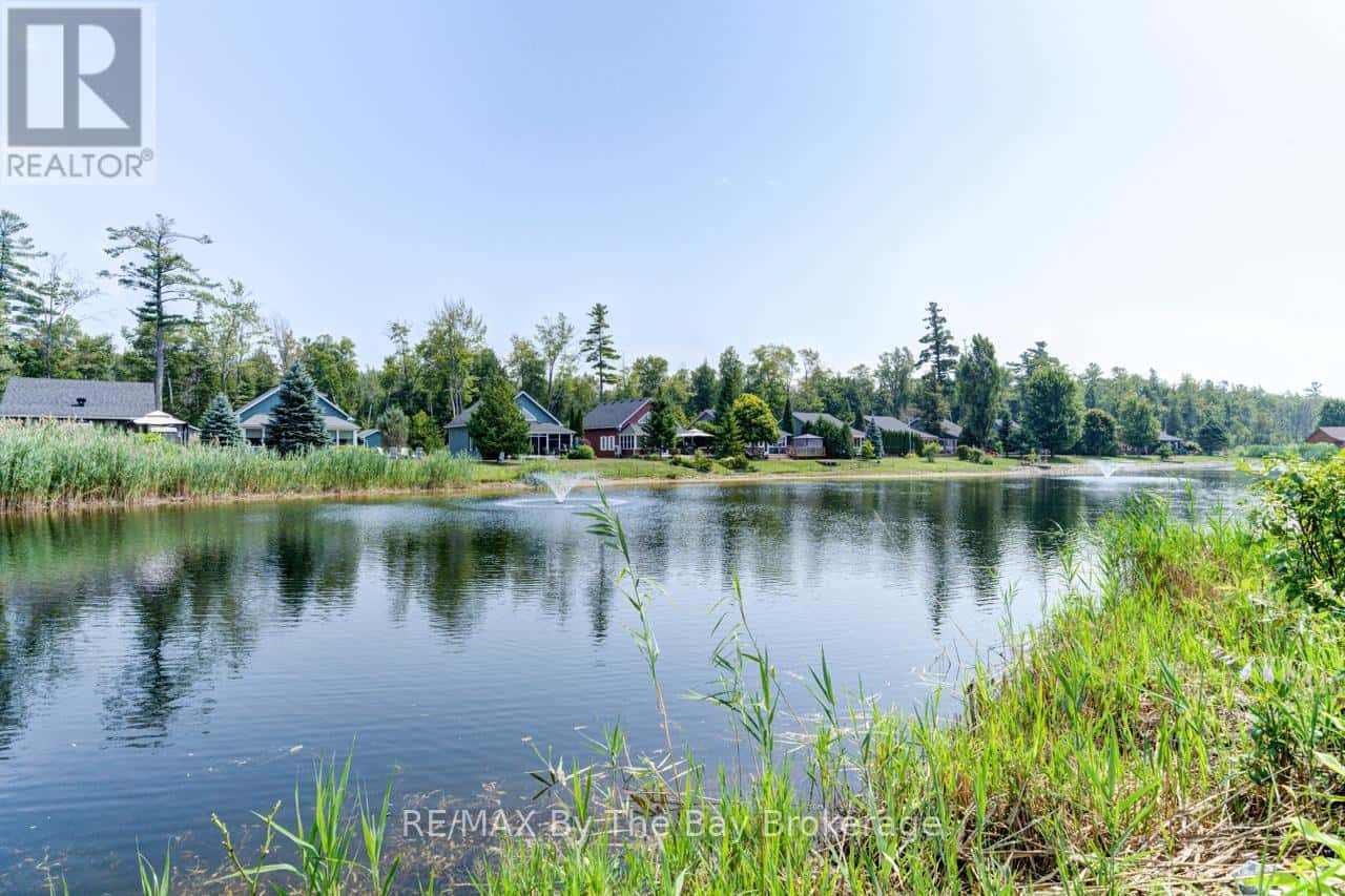 , Wasaga Beach, Ontario — Wasaga Beach, Ontario - Photo 3 of 40