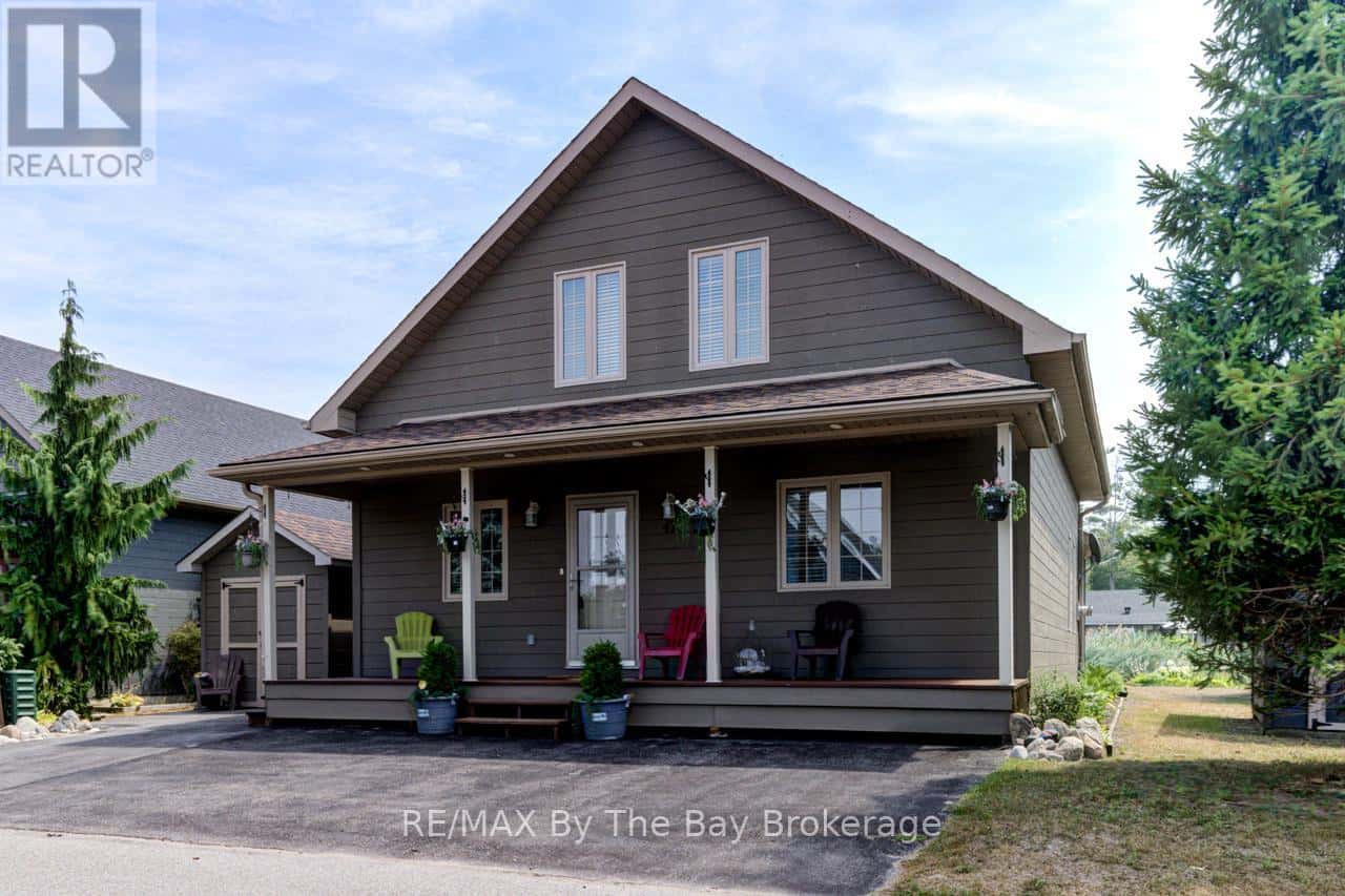 , Wasaga Beach, Ontario — Wasaga Beach, Ontario - Photo 4 of 40