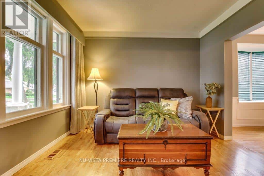 , London East (East C), Ontario — London East (East C), Ontario - Photo 4 of 22