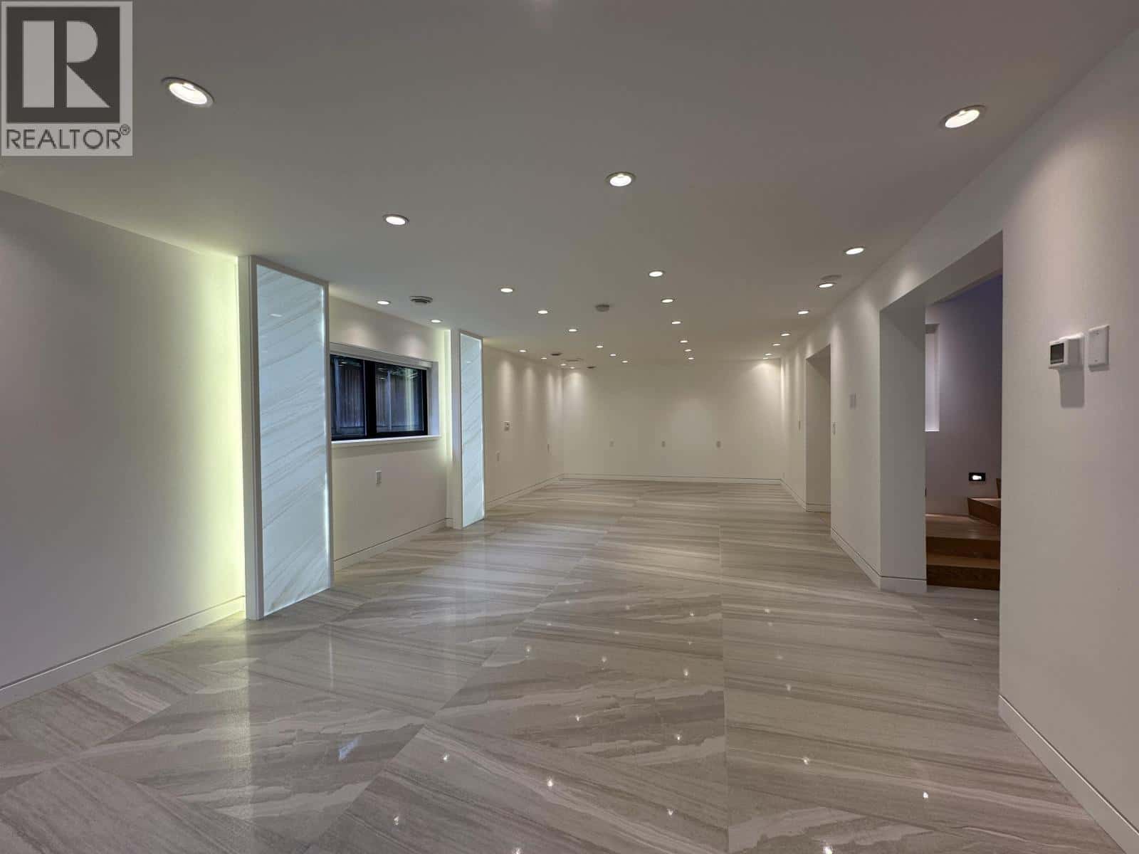 8258 BURNLAKE DRIVE — Burnaby - Photo 3 of 33