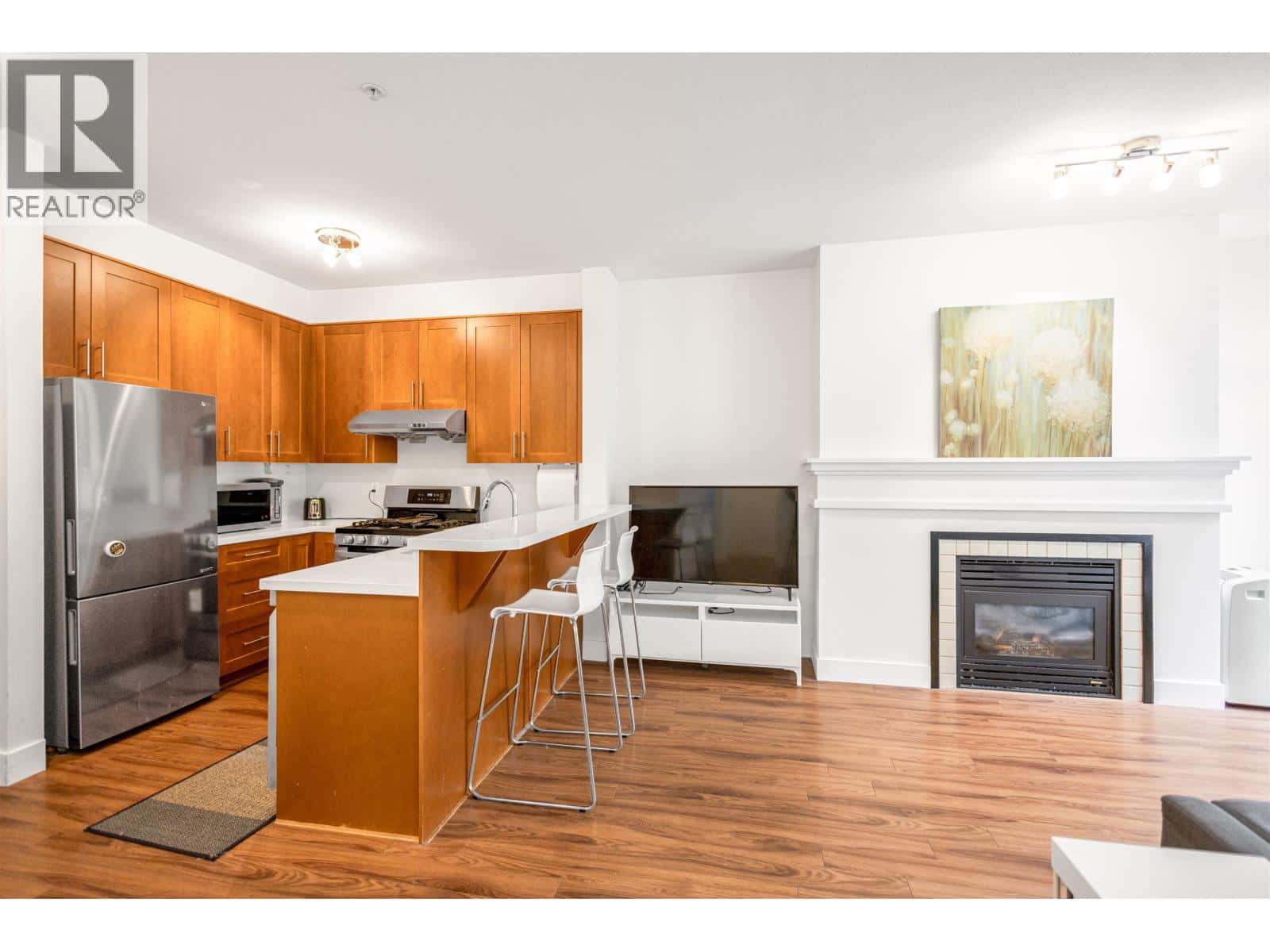 , Vancouver, — Vancouver - Photo 2 of 48