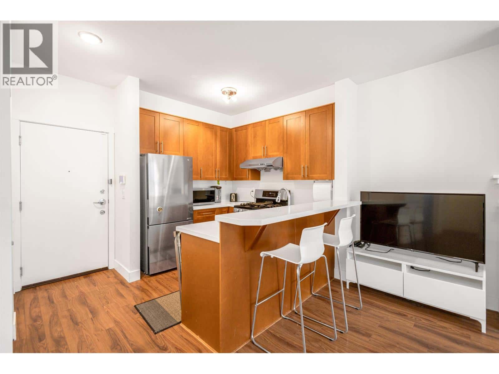 , Vancouver, British Columbia — Vancouver, British Columbia - Photo 5 of 48