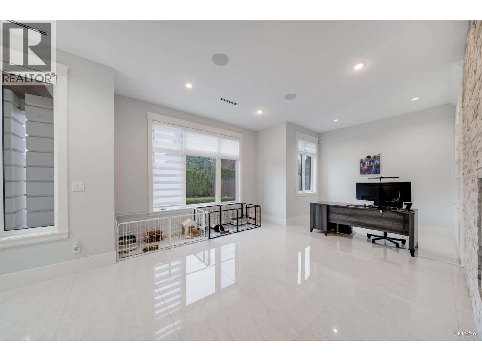 , Coquitlam, British Columbia — Coquitlam, British Columbia - Photo 3 of 76