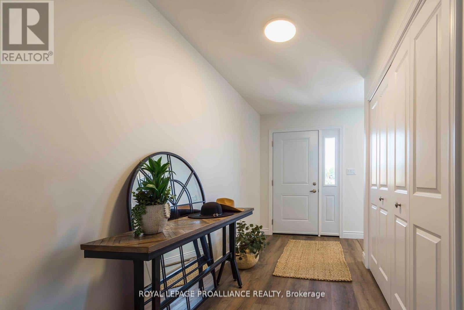 , Brighton, — Brighton - Photo 4 of 42